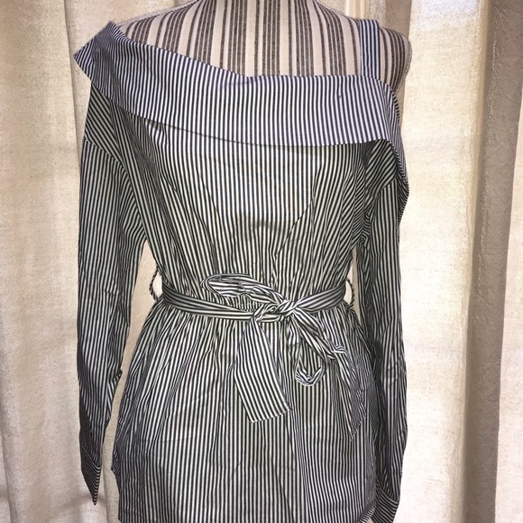 Romeo and Juliet couture size medium shirt originally $130 New with tags - Picture 8 of 9